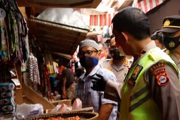 Wakapolda Banten pantau aktivitas pedagang di Pasar Baros