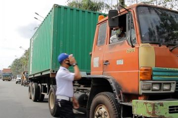 Kota Pontianak tertibkan kendaraan angkutan dan prokes