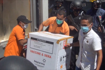 Stok vaksin moderna untuk nakes di Ambon belum mencukupi