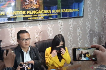 Laporkan Sean Purnama, Pengacara Ayu Thalia minta polisi objektif