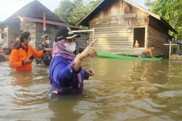 Pendistribusian bantuan banjir di Kotawaringin Timur terhambat medan