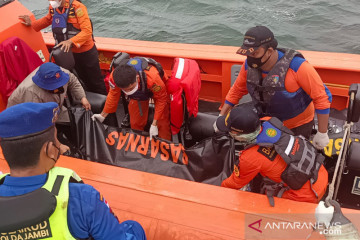 Tim SAR evakuasi nelayan tenggelam di perairan Pulau Berhala