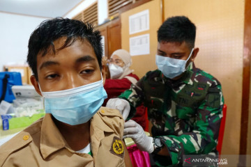 Hoaks! Siswa di Gorontalo lumpuh usai disuntik vaksin COVID-19