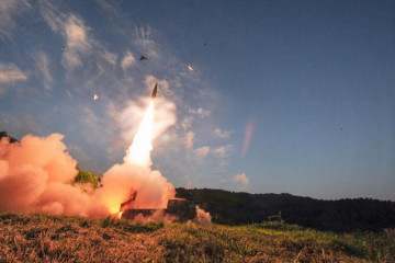 Korea Selatan uji coba rudal balistik kapal selam pertama