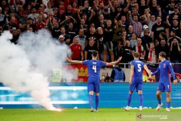 FIFA selidiki aksi pelecehan rasial di laga Inggris vs Hungaria