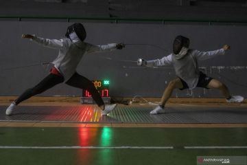 Latihan Atlet Anggar Sumatera Selatan Jelang PON XX Papua