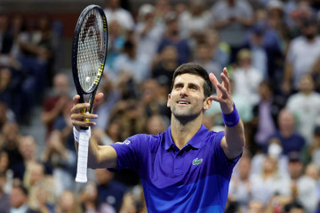 Djokovic kalahkan musuh lama Nishikori menuju babak keempat US Open