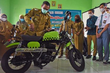 Sepeda Motor Rancangan Siswa Tuna Rungu