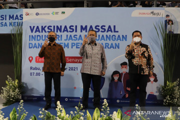 BI dan OJK dorong vaksinasi COVID-19 bagi industri jasa keuangan