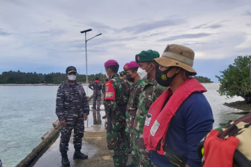 TNI AL menyalurkan kebutuhan pokok bagi prajurit penjaga pulau terluar