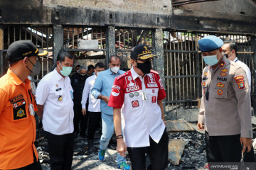 Menkumham tinjau Lapas Tangerang yang terbakar