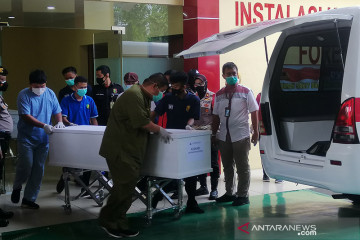 Kemenkumham serahkan dua jenazah korban kebakaran kepada keluarga