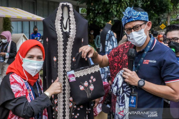 Menparekraf: Bandung harus bisa kalahkan Dubai dalam fesyen muslim