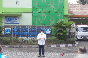 Wakil gubernur DKI Jakarta ingatkan Giring Nidji untuk bijak