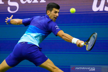 Djokovic kembali menangkan nomor ganda Paris Masters