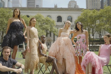 Video klip penuh warna Oscar de la Renta untuk NYFW