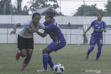 Uji coba timnas sepak bola wanita