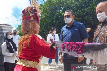 Stafsus Menteri BUMN tinjau kondisi Mekaar di Pangkalpinang