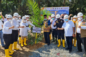 Vaksinasi COVID-19 dan peremajaan sawit dilakukan bersamaan di Kalsel