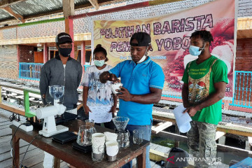 Kopi pakai air kelapa, potensi menu unik kopi Jayapura