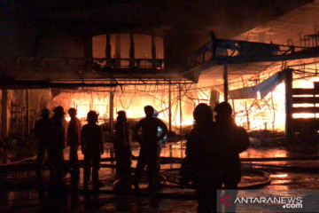 DKI kemarin, kebakaran toko swalayan hingga keluhan air keruh