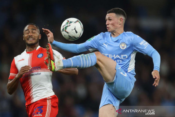 Banjir gol Manchester City kalahkan Wycombe Wanderers 6-1