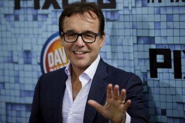 Chris Columbus garap serial "House of Secrets" untuk Disney+