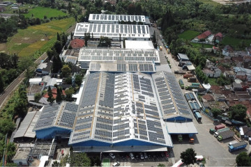 Ridwan Kamil dorong industri kembangkan PLTS atap