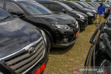 LSM Lodaya kritisi pembelian mobil dinas bupati Karawang saat pandemi
