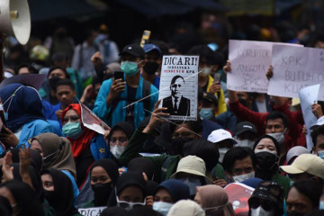 Aksi tolak pemecatan 56 pegawai KPK