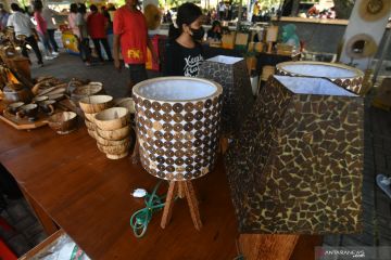Kerajinan Tempurung Kelapa