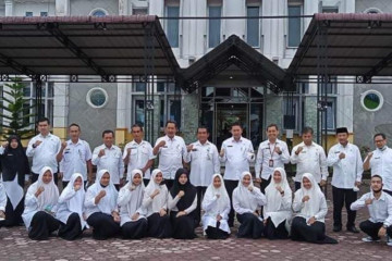 Pelajar Bener Meriah terima beasiswa Aceh Carong 2021