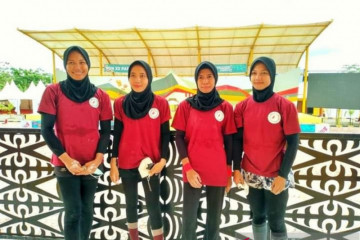 Tim panjat tebing NTB raih medali emas pertama di PON Papua