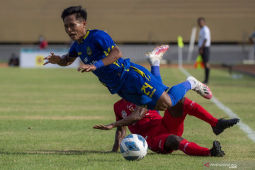 Tim sepak bola putra Jabar susah payah taklukkan sepuluh pemain NTT