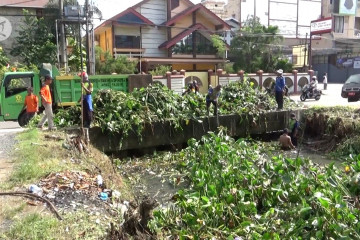 Pemko Banjarmasin libatkan seluruh SKPD bersihkan Sungai Veteran