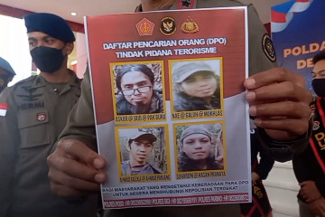 Polisi yakini DPO teroris Poso pegang senjata dan bom