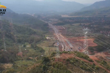 Proyek catu daya Jalur Kereta China-Laos resmi beroperasi