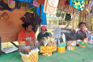 Pedagang suvenir khas Merauke raup untung berkat PON Papua