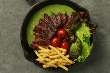 Olahan steak yang membuat lidah serasa berkelana ke Prancis