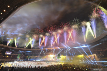 Fireworks wrap up XX Papua PON opening ceremony