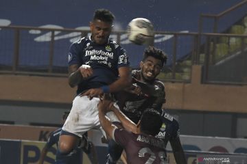 Persib Bandung sukses bangkit kalahkan PSS 4-2