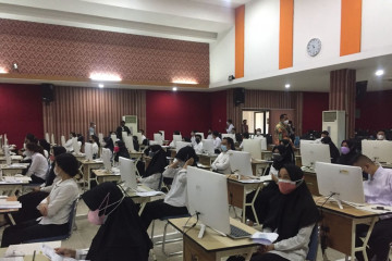 Sebanyak 3.300 peserta ikuti ujian CPNS di Kampus UPN Pondok Labu