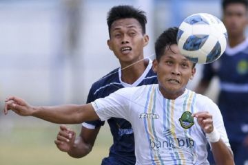 Pertandingan sepak bola Jabar melawan Kaltim