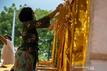 Persiapan Upacara Ngaben Ngerit di Palu