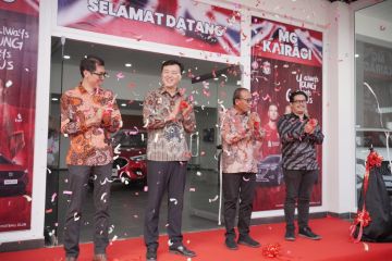 MG buka outlet baru di kota Manado