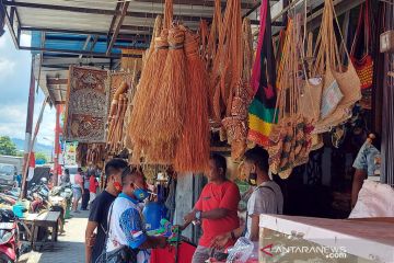 PON Papua tingkatkan kunjungan wisatawan di Pasar Hamadi