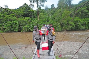 Vaksinasi COVID-19 untuk desa terisolir di Jambi