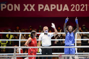 Taklukkan juara bertahan, petinju Papua rebut emas welter ringan putri