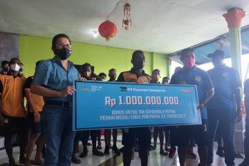 Freeport guyur bonus Rp1 miliar untuk tim sepak bola Papua