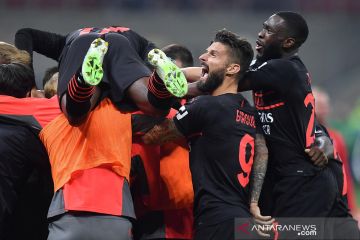 Liga Italia : AC Milan geser Napoli di puncak klasemen usai menang atas Verona